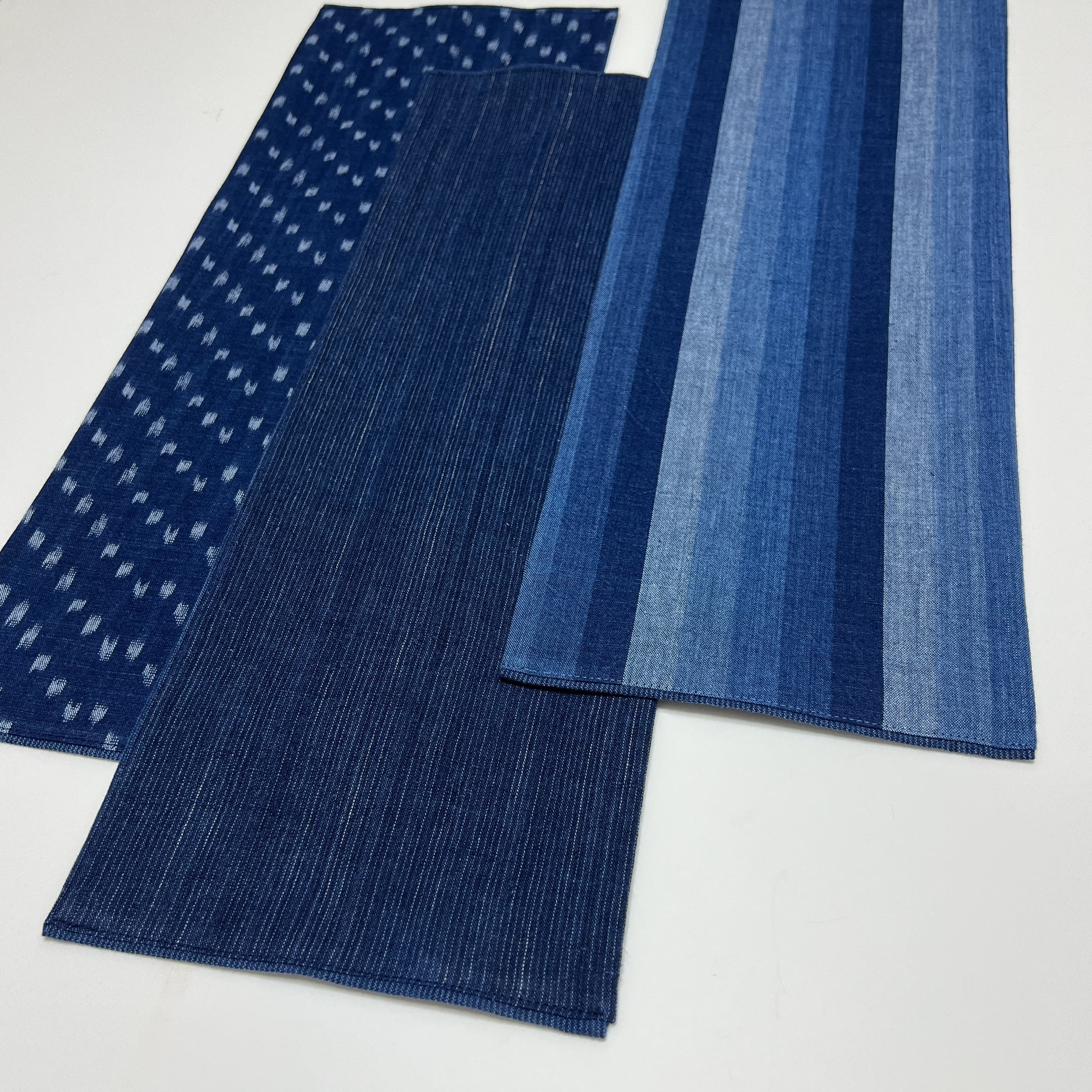 古布藍染　備後絣　反物　未使用　綿 古布藍染 久留米絣 未使用 綿 ハンドメイド用 251☆古布 藍木綿 久留米