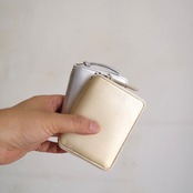 E R A. SPRKNG ROUND PALM WALLET  L002S　