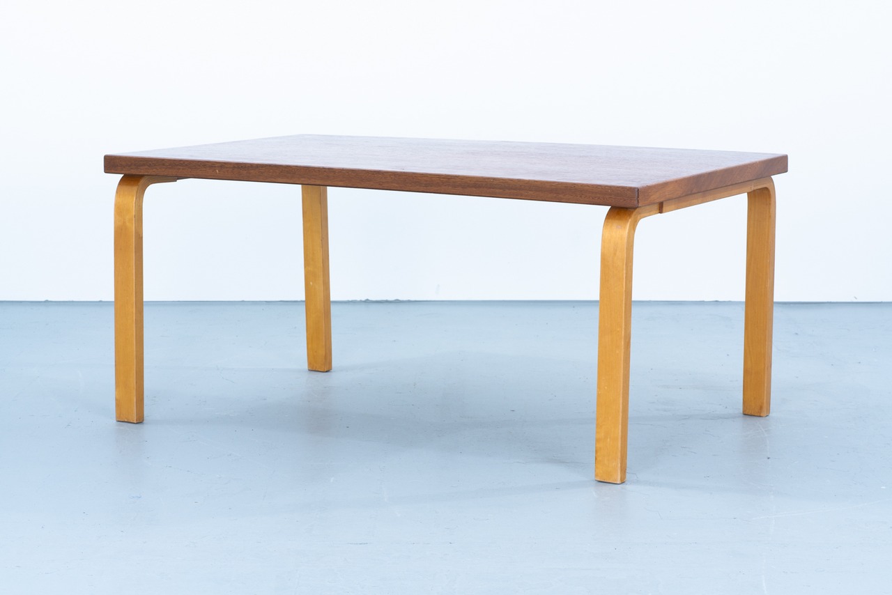 Alvar Aalto | Coffee table mahogany top