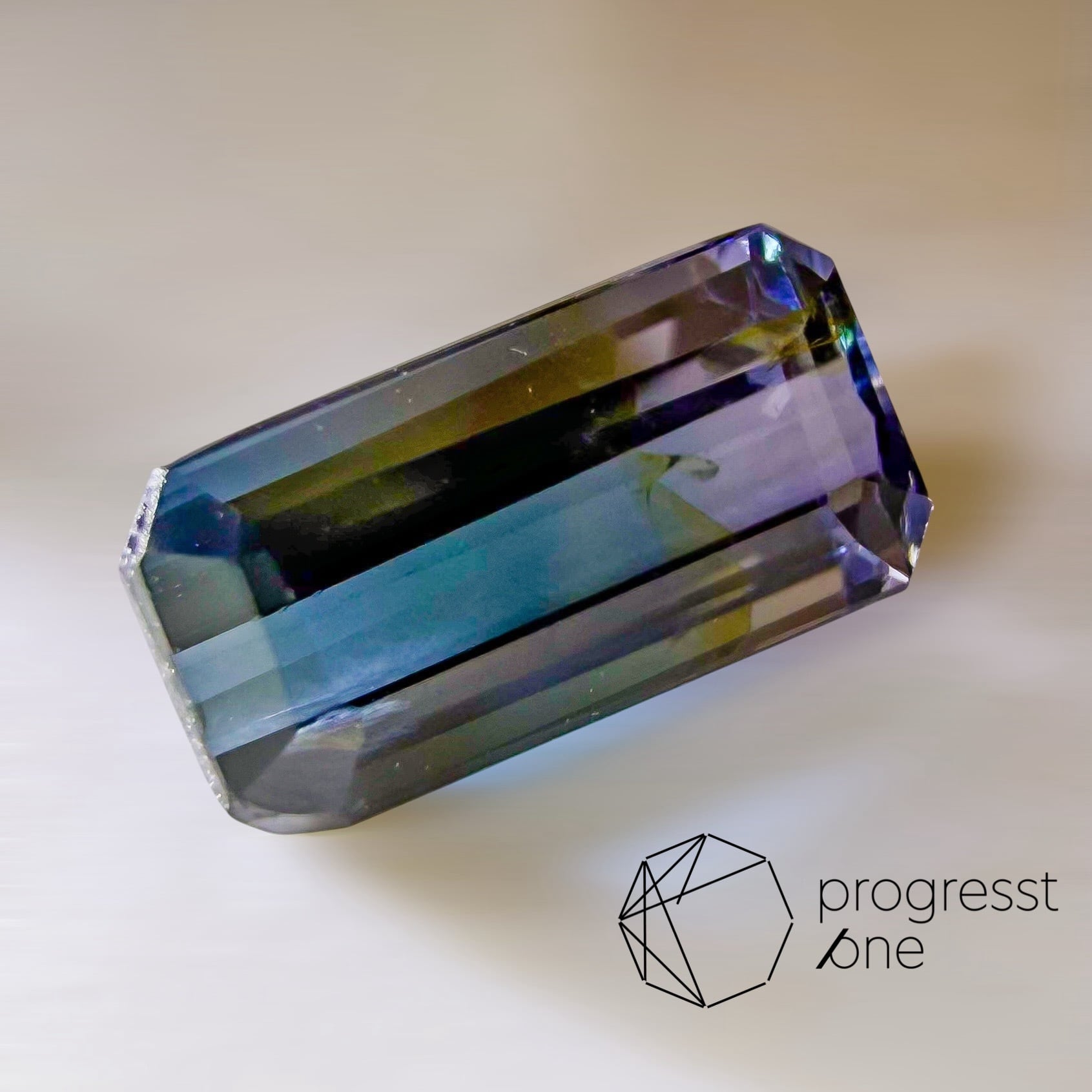 バイカラースピネル0.58ct | progresstone