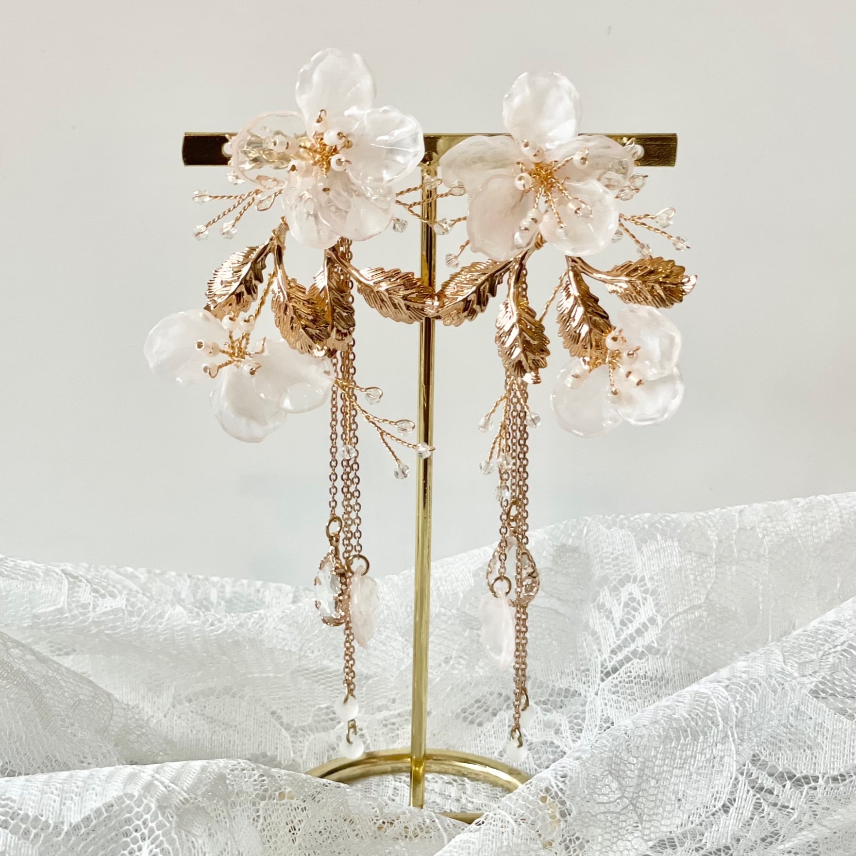 E-105 ウェディング アクセサリー【小枝 フラワー ゴールド タッセル