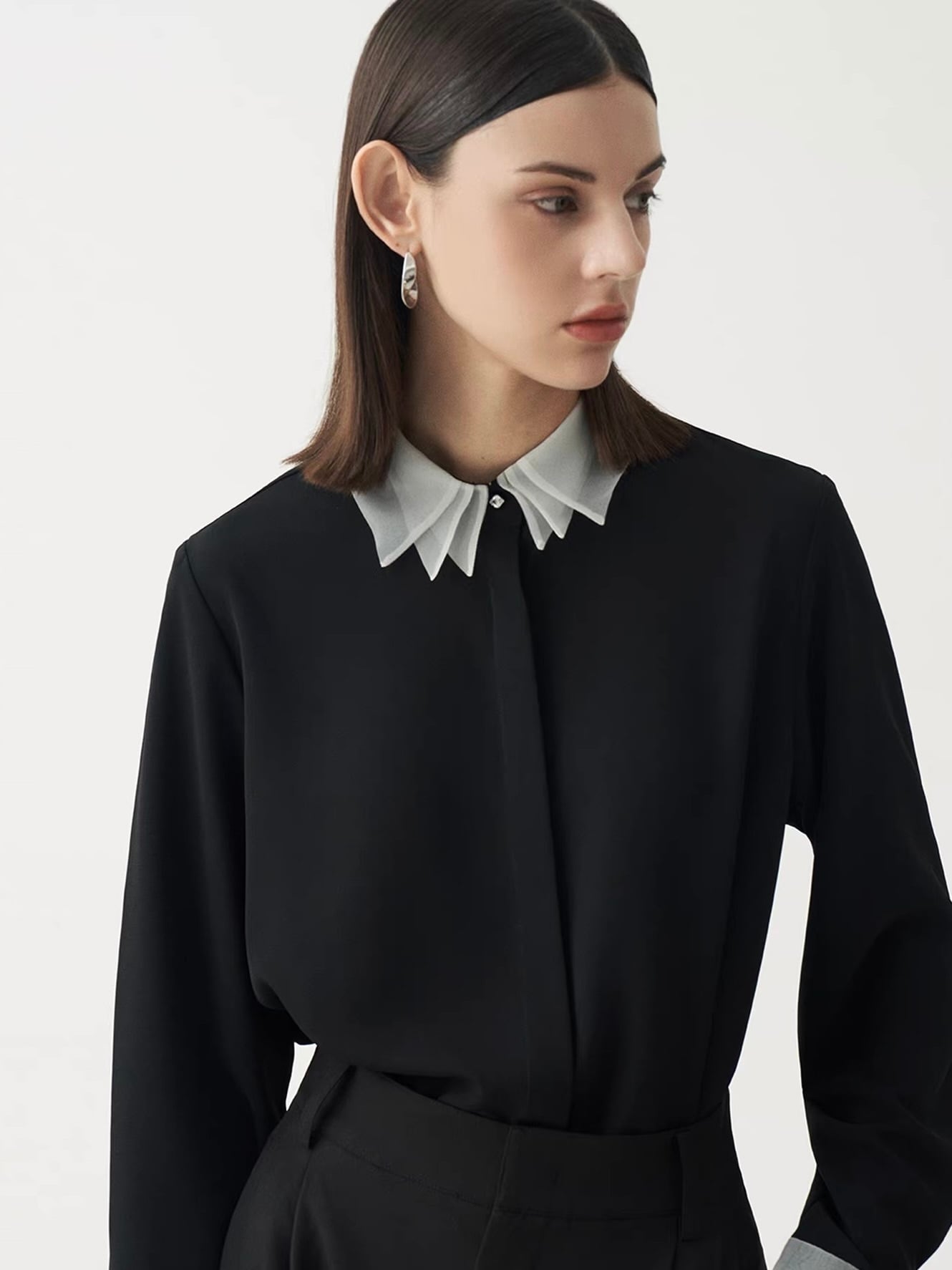 layered collar minimal blouse.1192