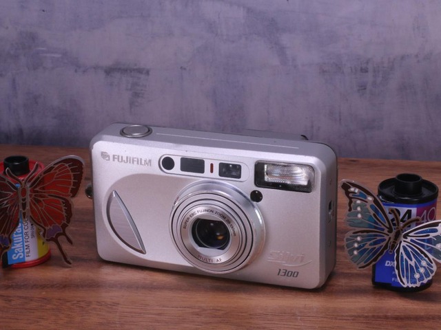 FUJIFILM Silvi 1300