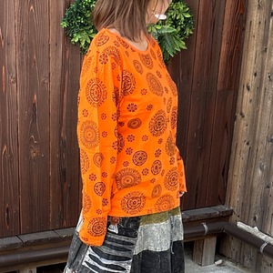 マンダラ柄ゆったりロングスリーブ