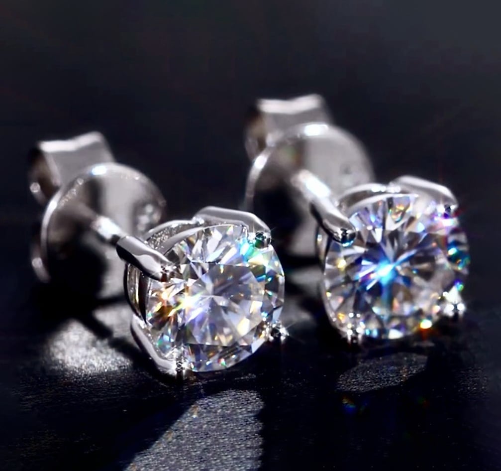 究極◇8mm 4ct モアサナイト 一粒 ピアス シルバー◇silver925 鑑定書 ...