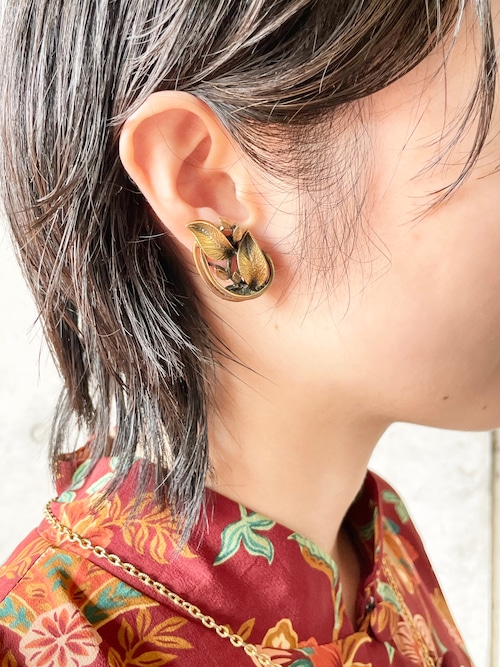 Vintage Gold Leaves Earrings