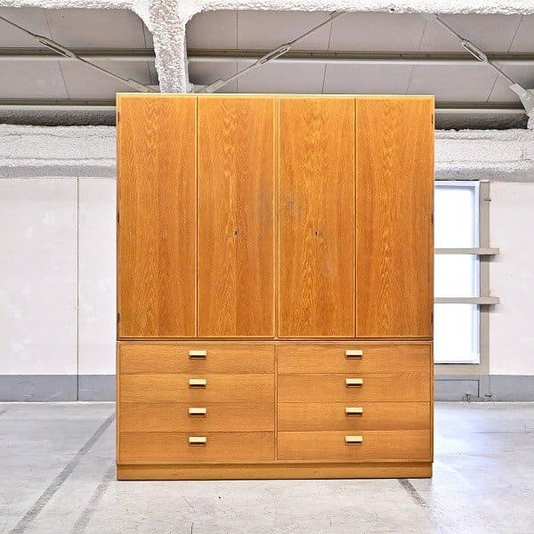 ボーエ•モーエンセン　Borge Mogensen 四段チェスト ボーエ•モーエンセン Borge Mogensen 四段チェスト Borge Mogensen