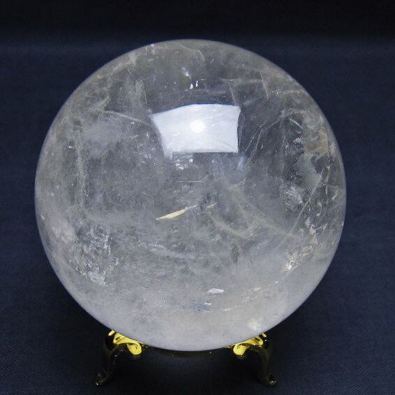 水晶 丸玉 虹入り 69mm スフィア 水晶玉 球体 玉 一点物 151-7841