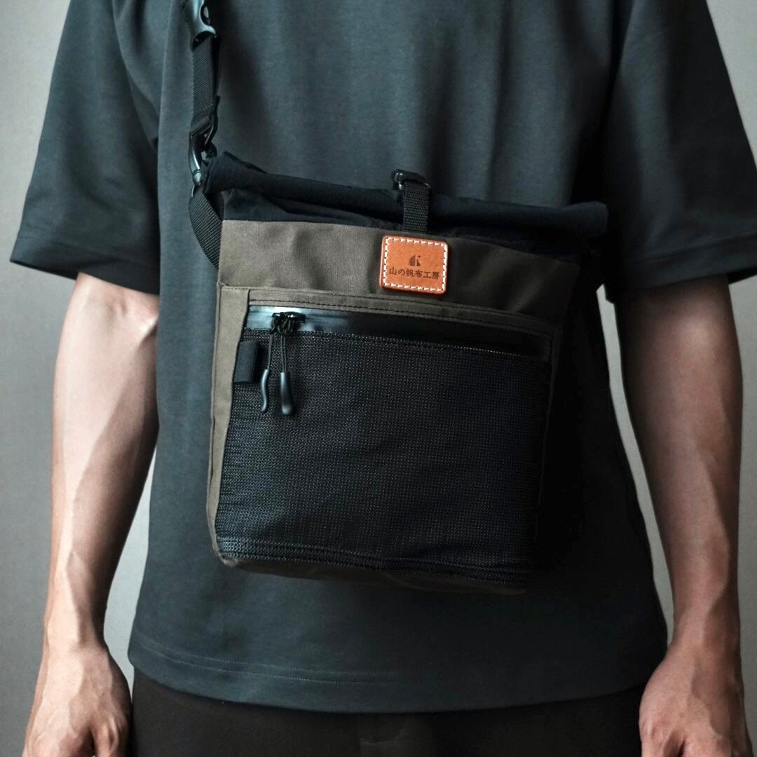 NOBISHIRO サコッシュ / Olive (帆布/チェストバッグ/登山) | 山の帆布工房