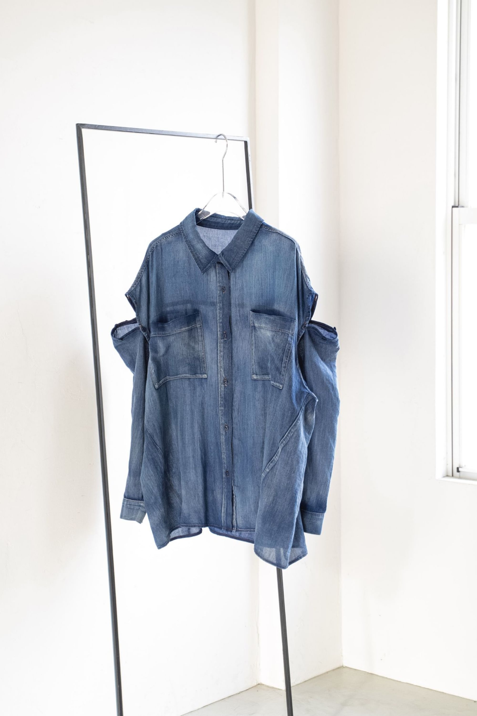 WILLFULLY indigo gauze open shoulder oversize SH インディゴガーゼ