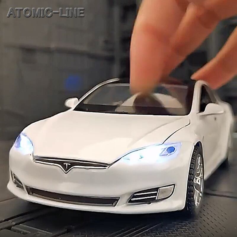 テスラ MODEL S 1/32 ミニカー 全4色 ライト点灯 エンジンサウンド
