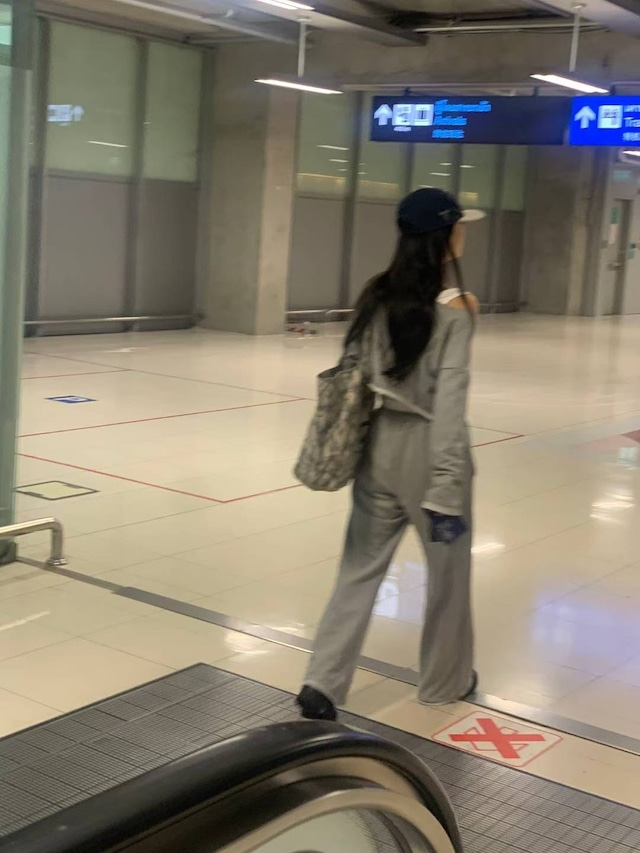 (即納) afarrier / Off shoulder knit mtm pants set (gray)