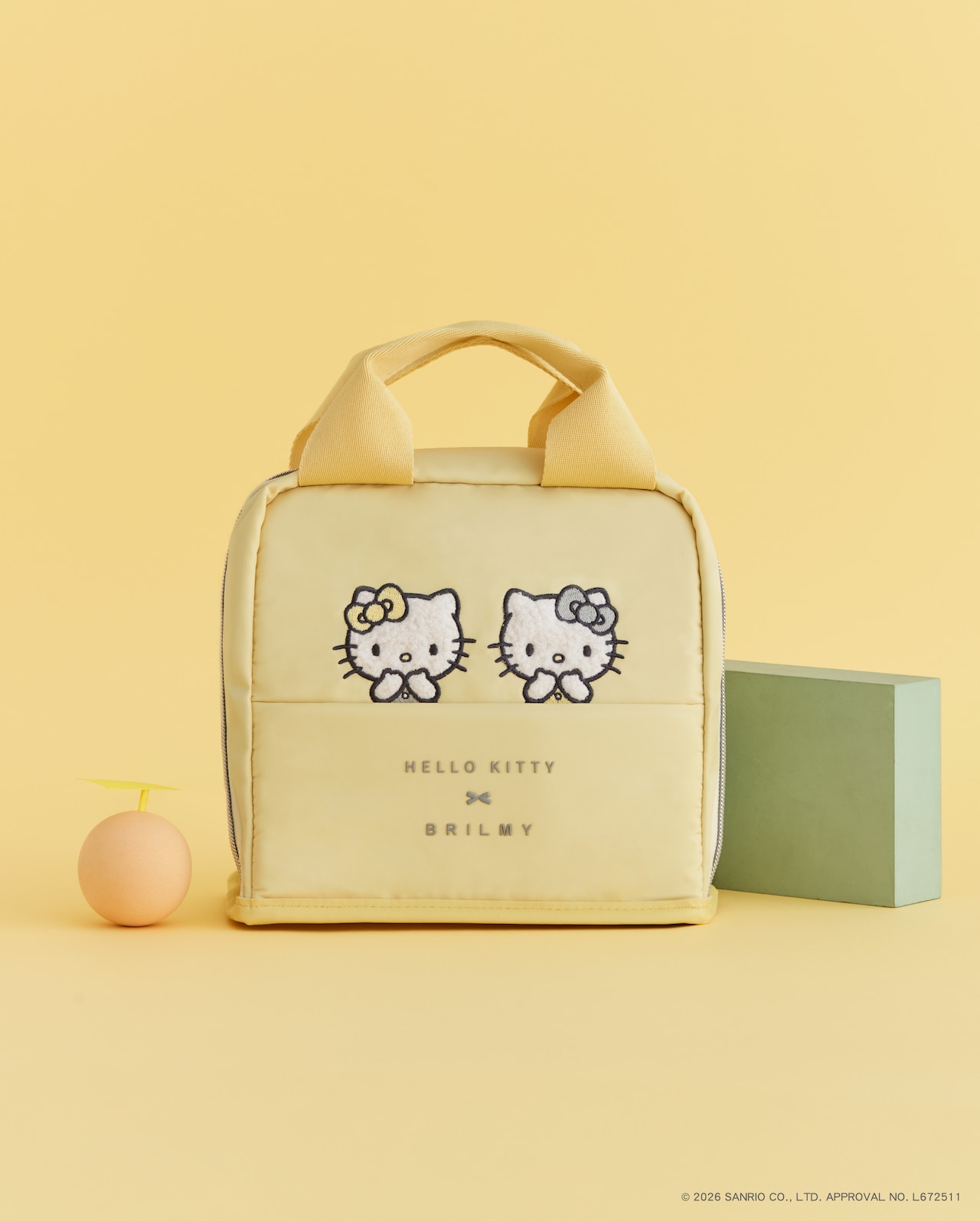 HELLO KITTY × BRILMY ZUBORA STAND POUCH