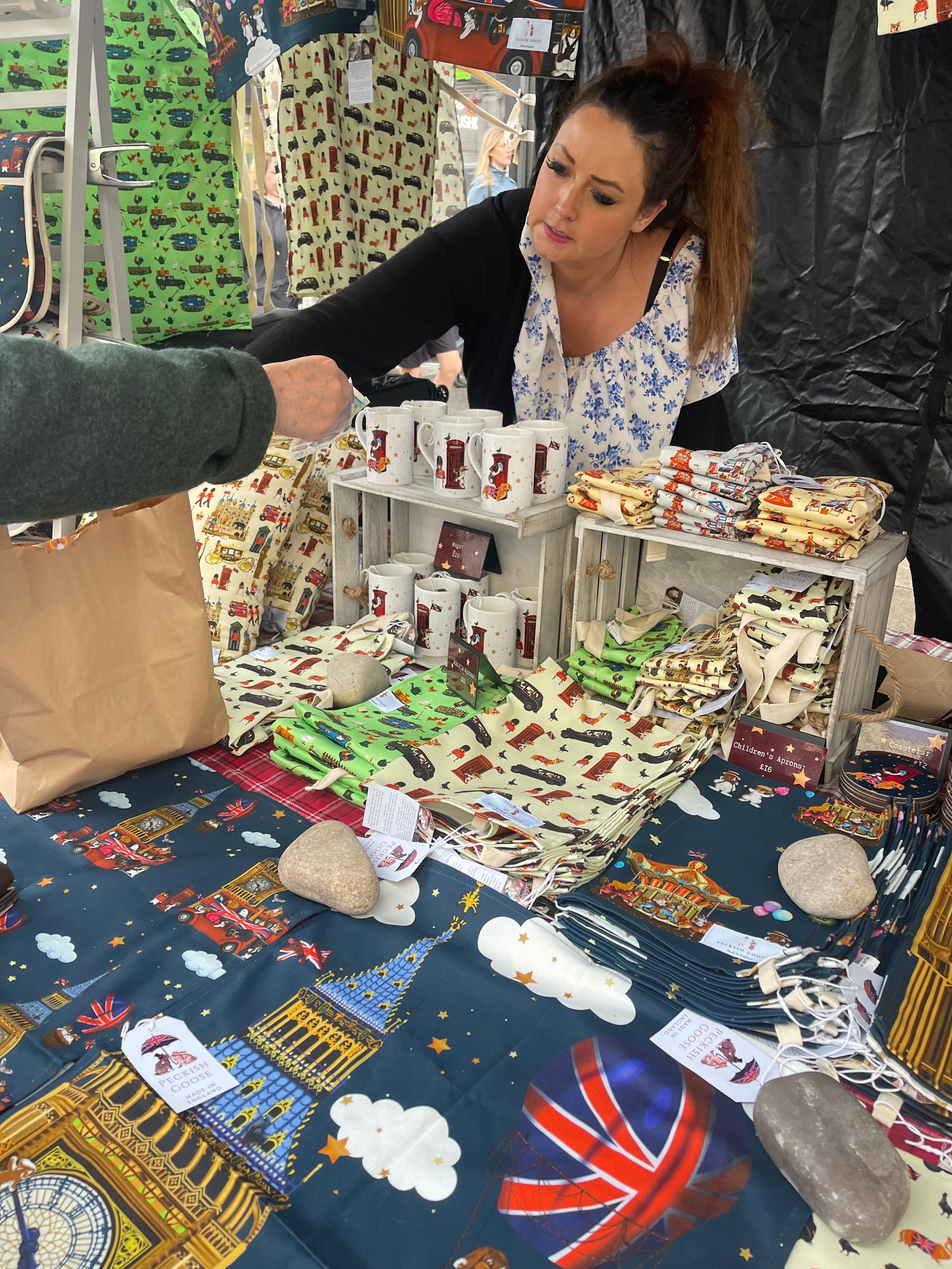 ◇ティータオル◇バッキンガム宮殿と馬車◇Peckish Goose◇ぺキッシュ