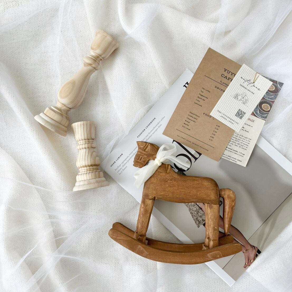 再入荷 wooden rocking horse
