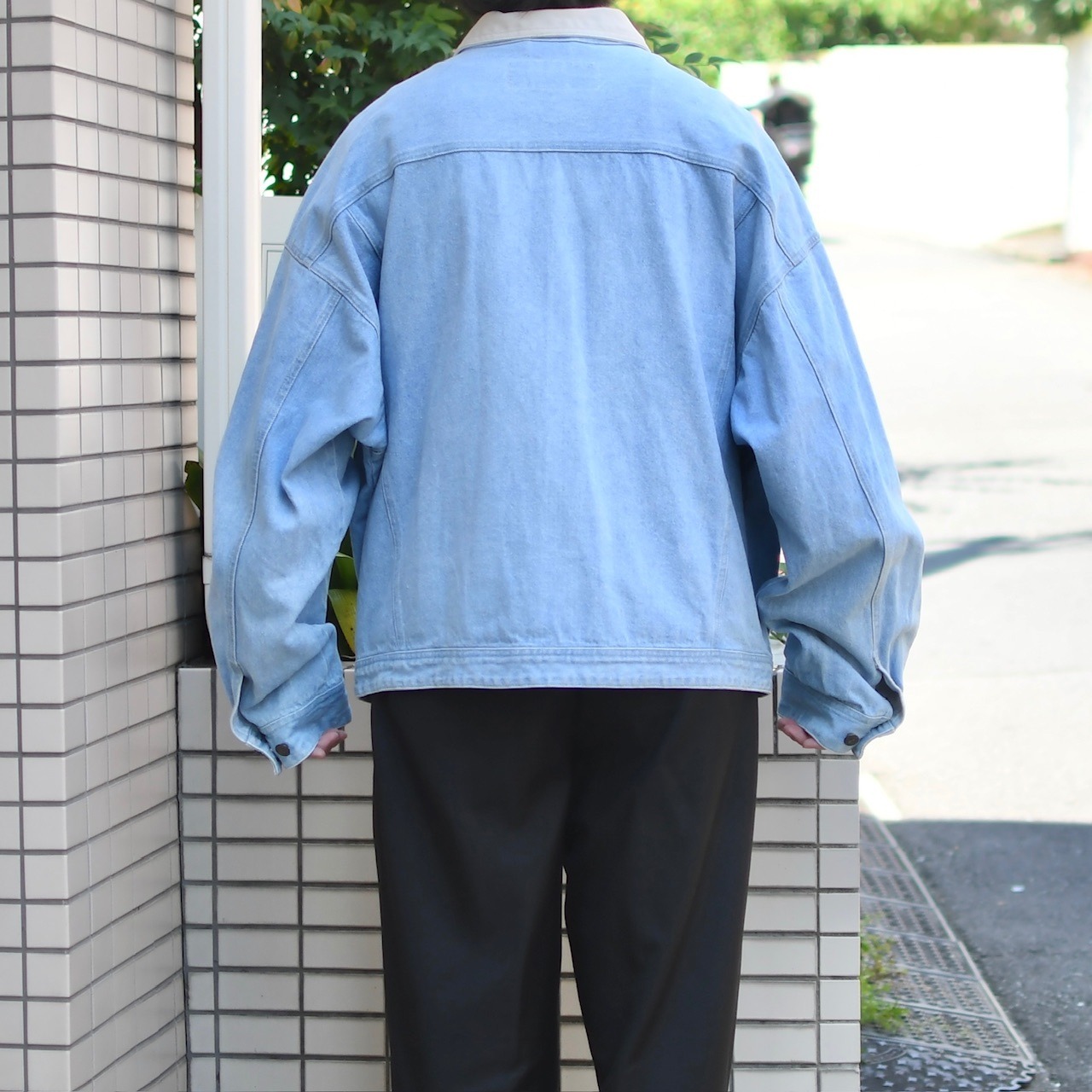 Columbia "TOUGH MOTHER JEANS" wide silhouette denim tracker jacket