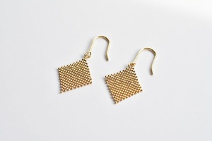 ランバス フックピアス / K18YG