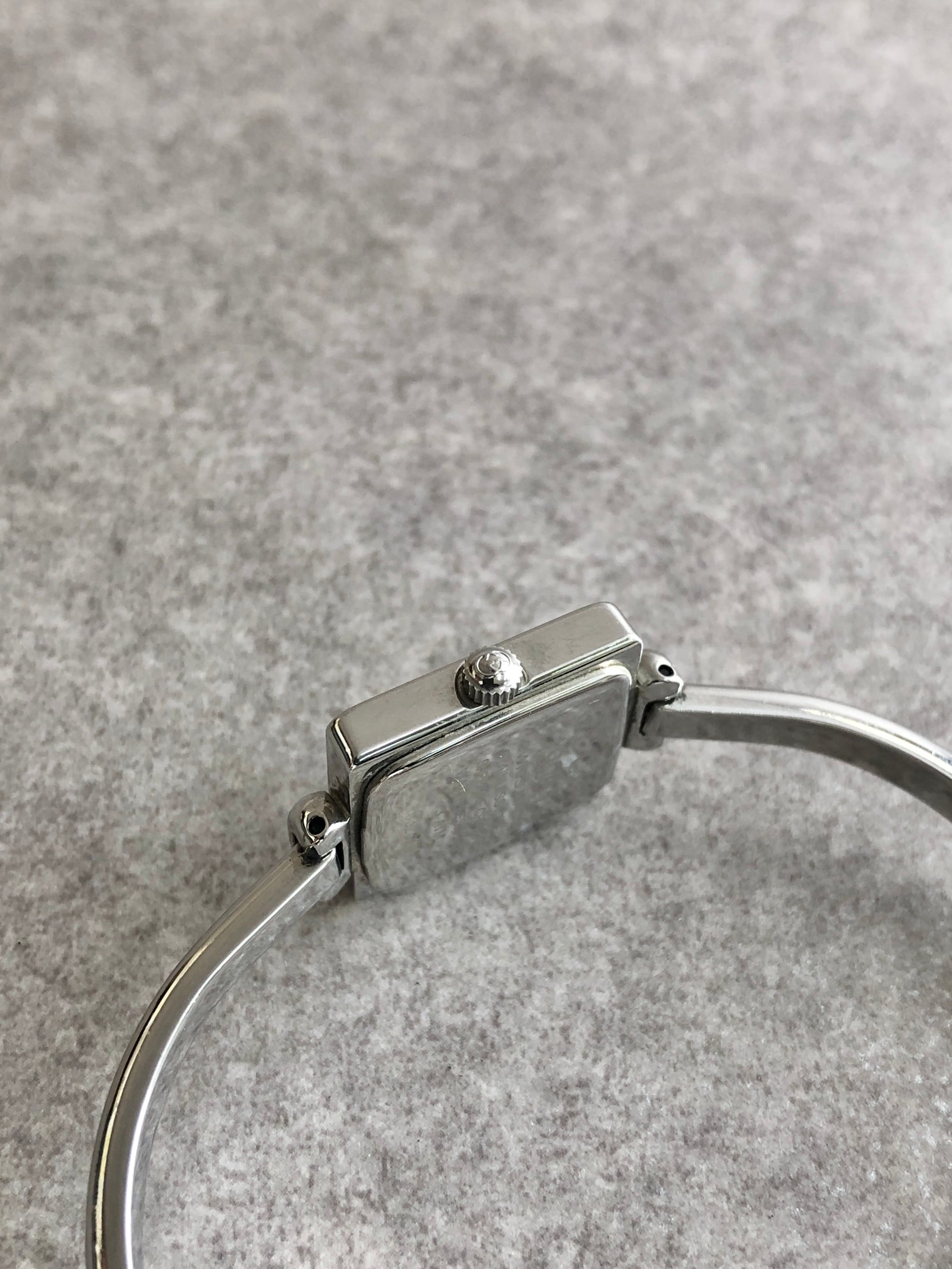 GUCCI グッチ 腕時計 シルバー スクエア ステンレススチール 1900L