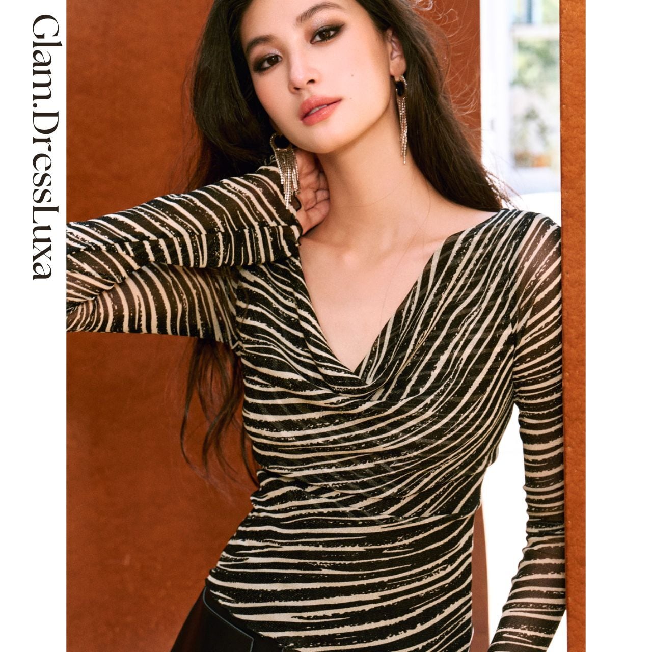 グリッターmesh ドレープネックトップス_T1515