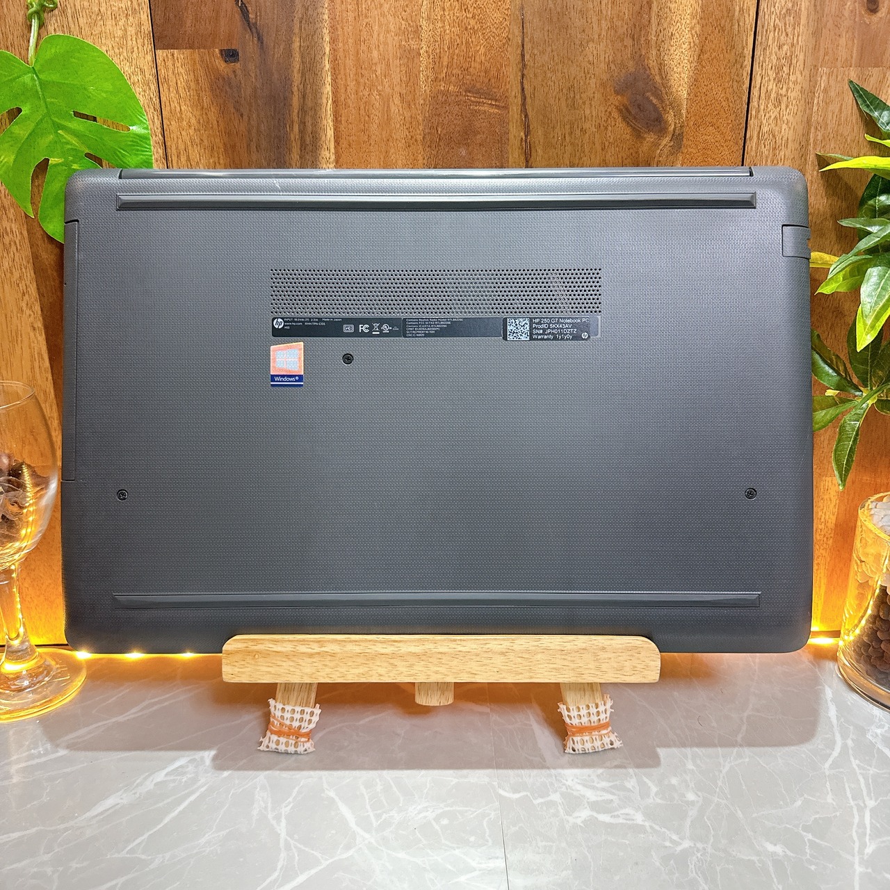 人気‼️HP 250 G7 /最高峰Core i7第8世代 /メモリ8GB/SSD256GB/ ノートパソコン