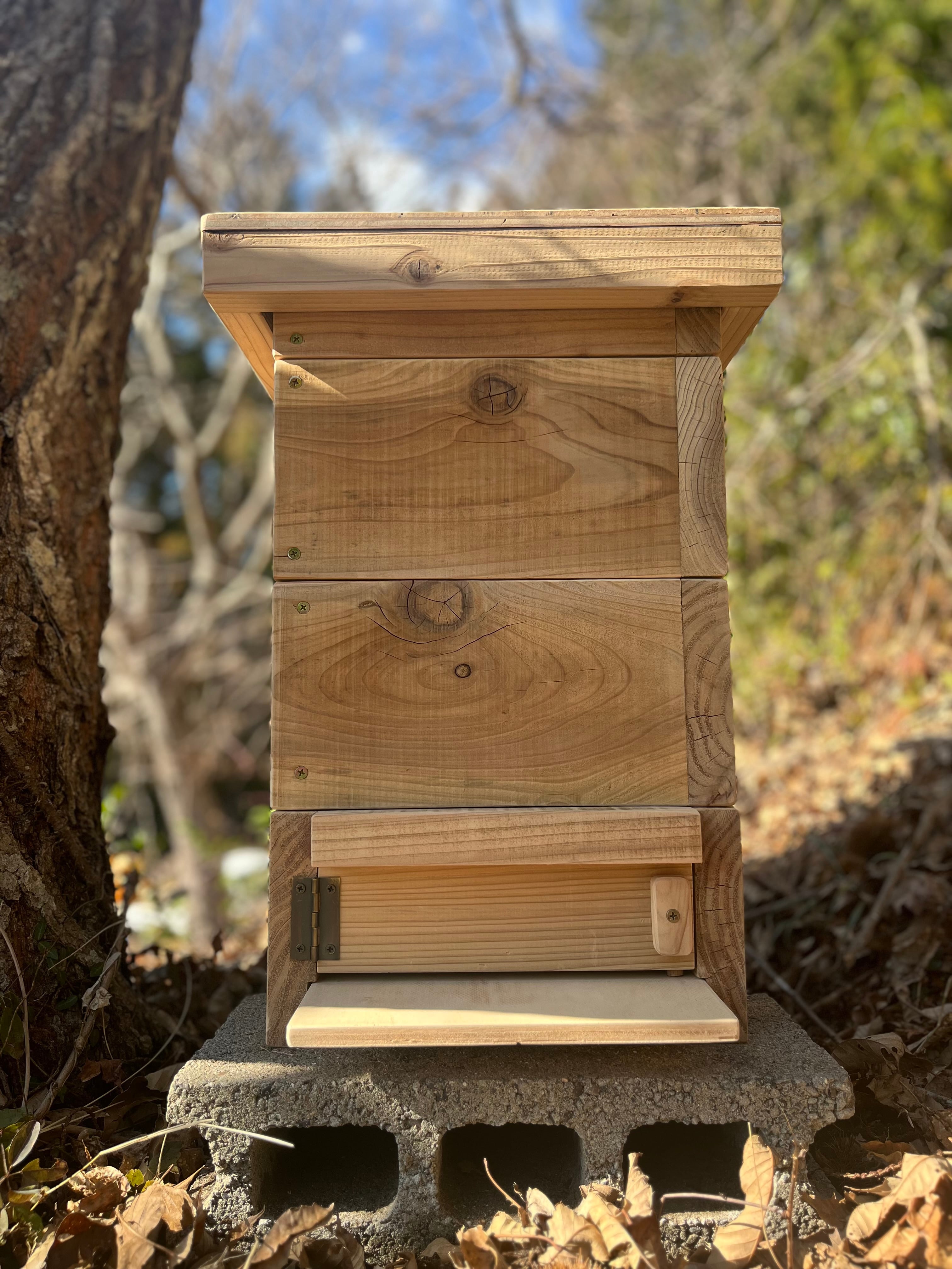 蜂の巣箱　中古　3箱まとめて SantaPa里山養蜂箱｜日本ミツバチ重箱式巣箱3段セット｜スノコ付き｜竹