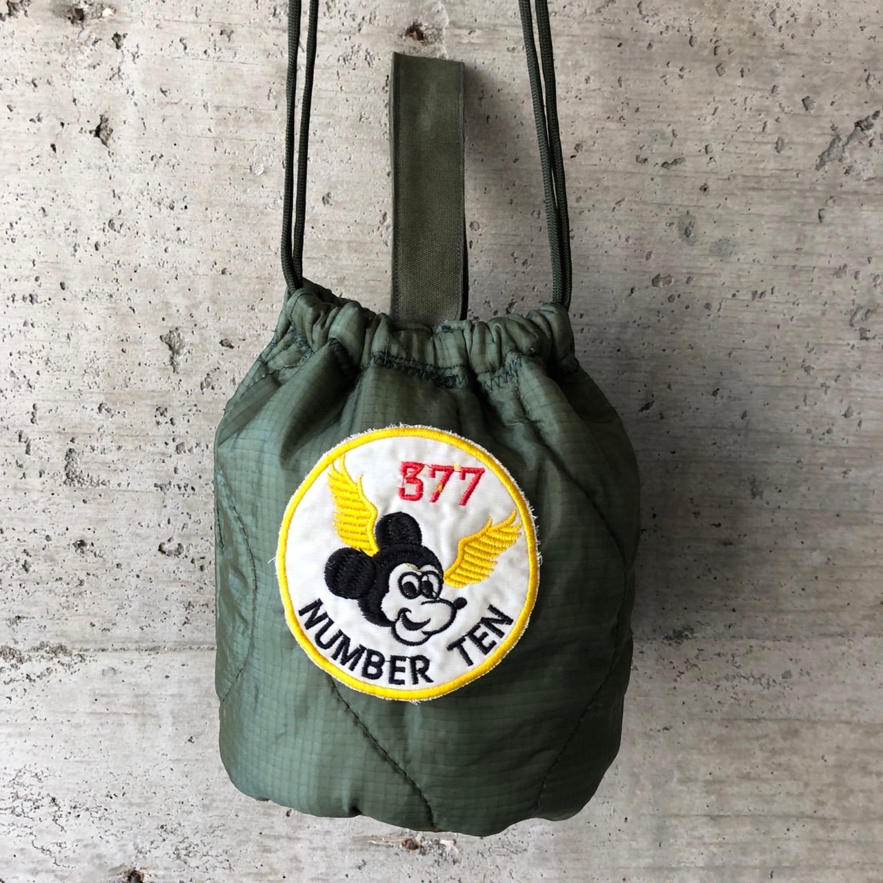 ミリタリーリメイク商品 | ビンテージ雑貨 家と外で