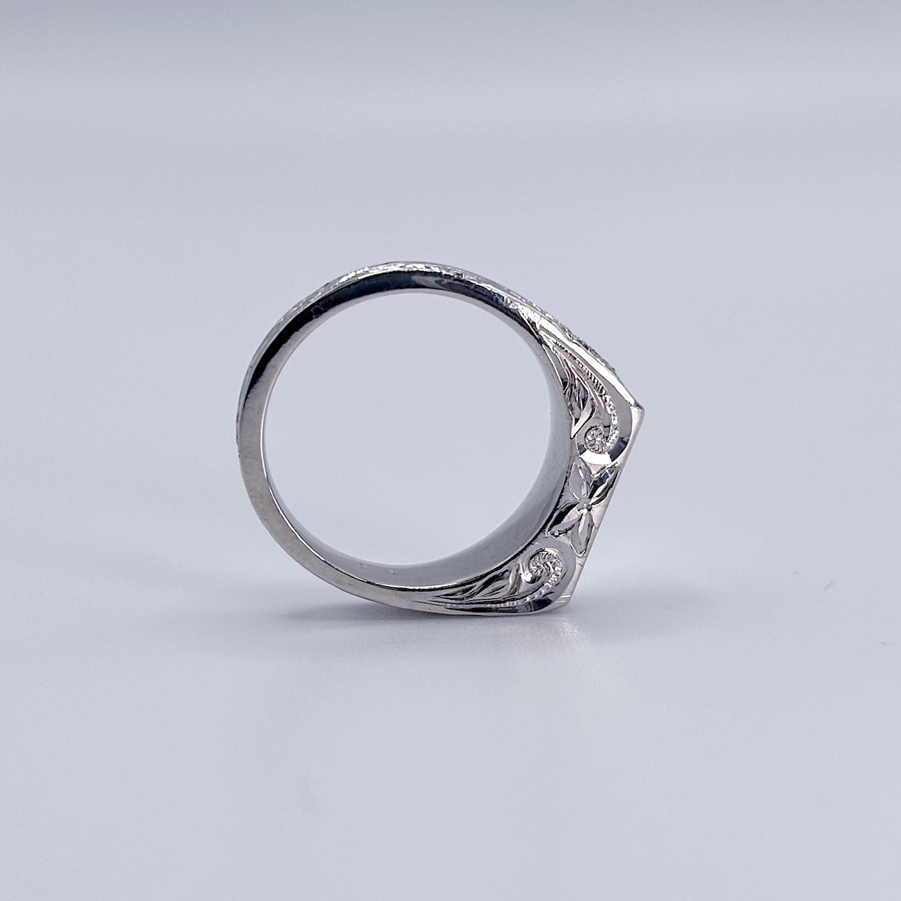 【受注販売】Engraved Signet Ring - Silver -