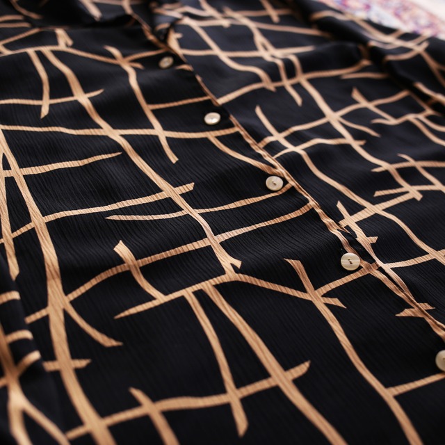grid art design l/s open collar shirt