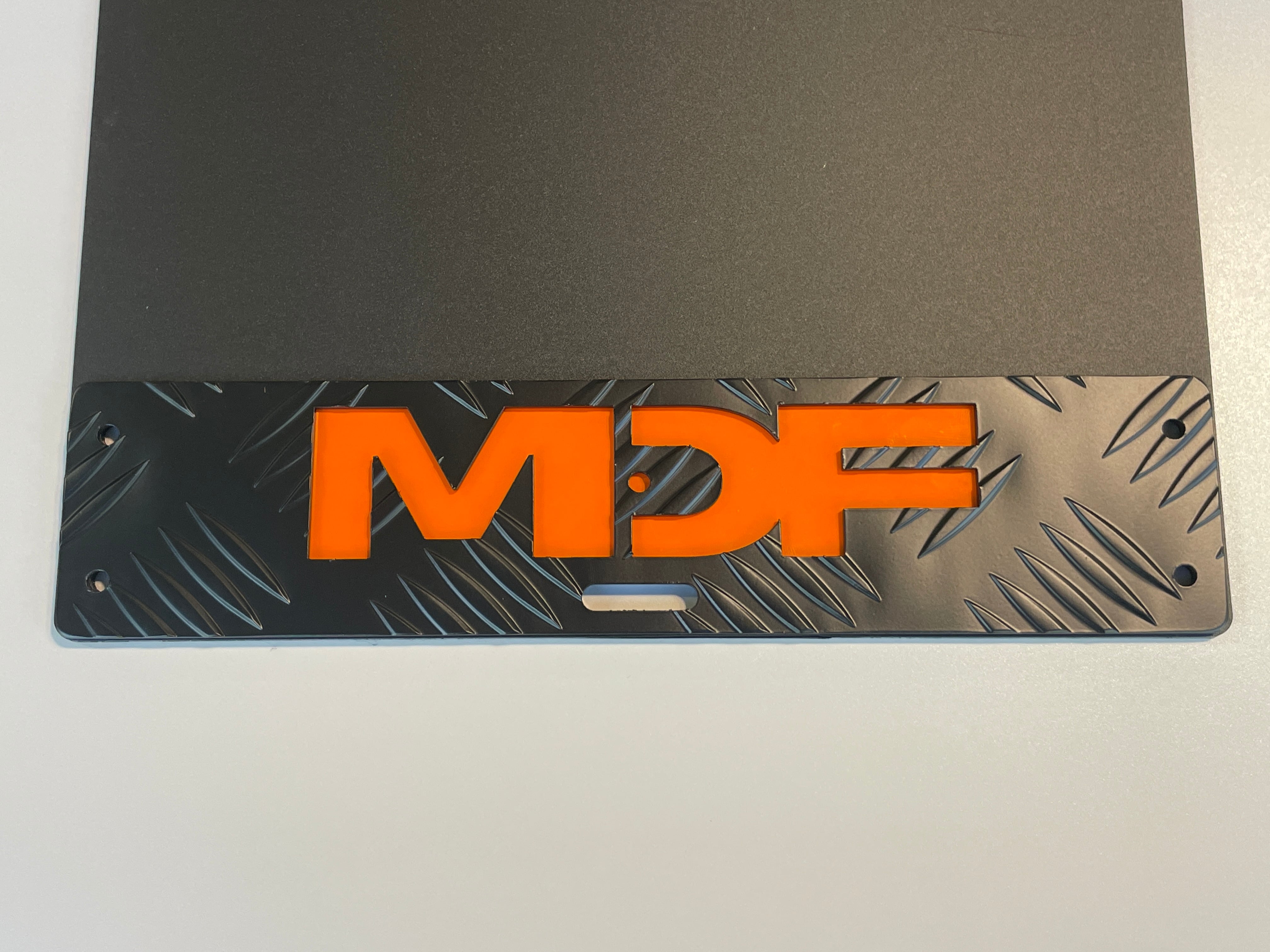MDF デリカD:5専用オリジナルマッドフラップ（ブラック×ブラック