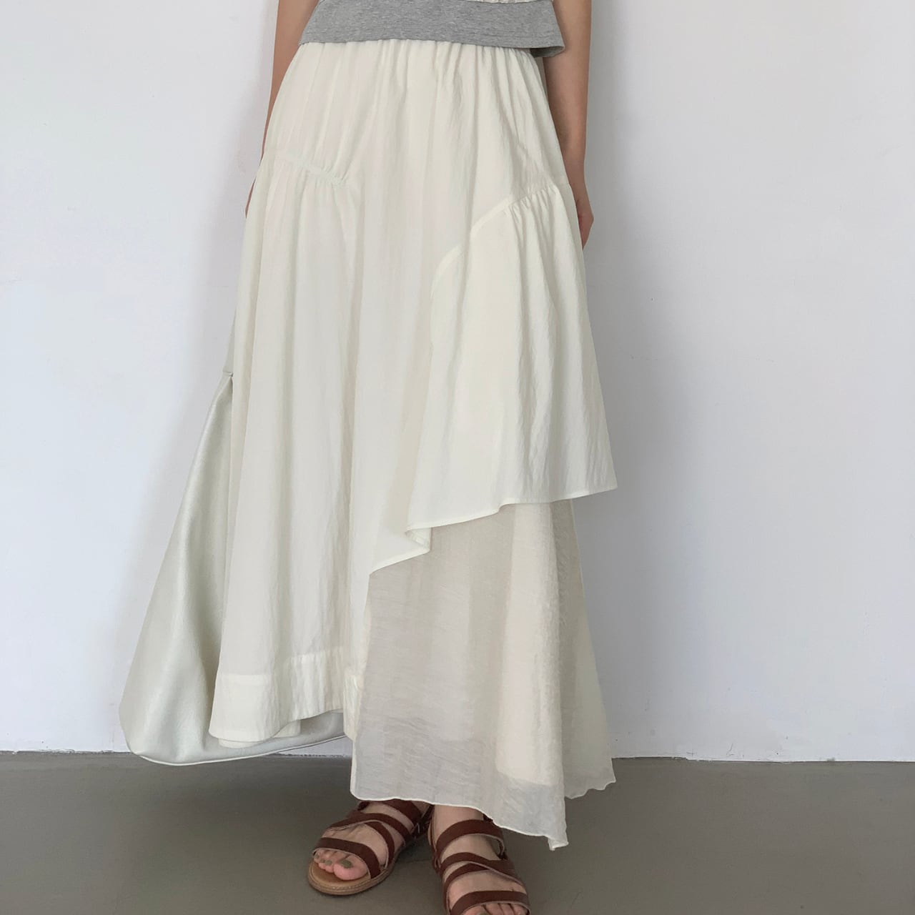 asymmetrical tiered long skirt L0075