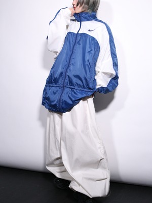 “NIKE” embroidery logo design switching nylon jacket