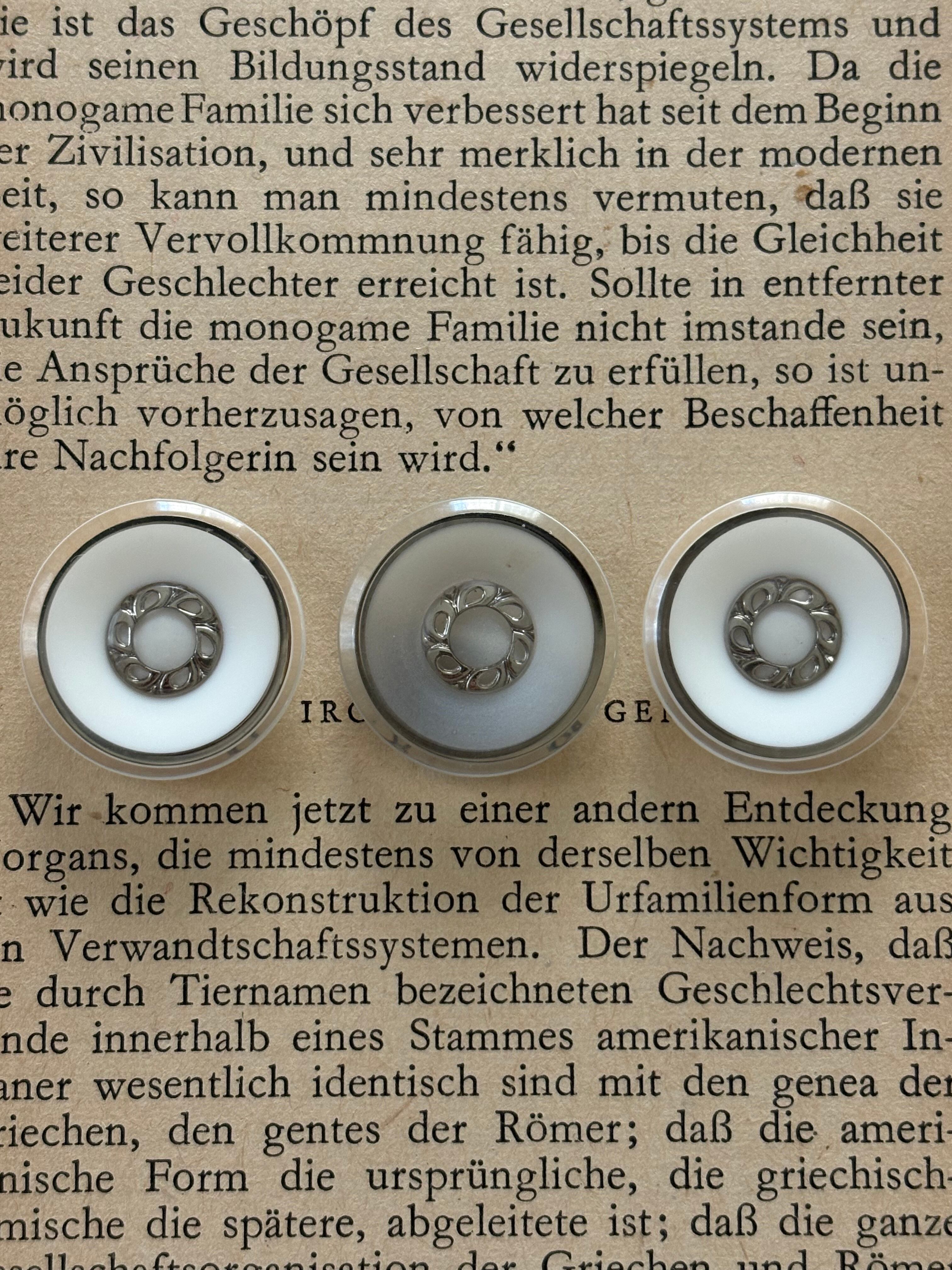 20mm Japanese Vintage ボタン ホワイト/グレー レトロ アクセサリーパーツ 装飾材 カルトナージュ
