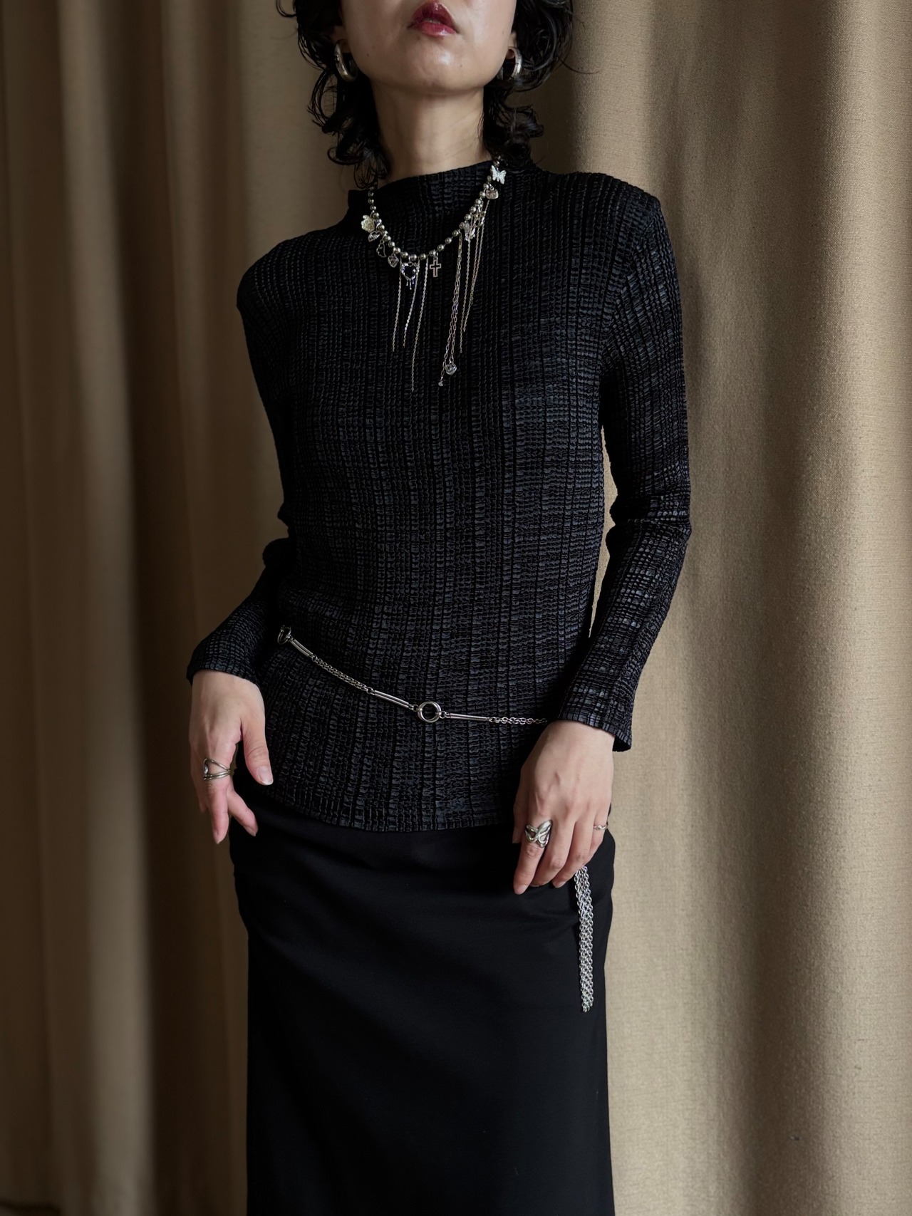 sculptural textured black tops-5226-10
