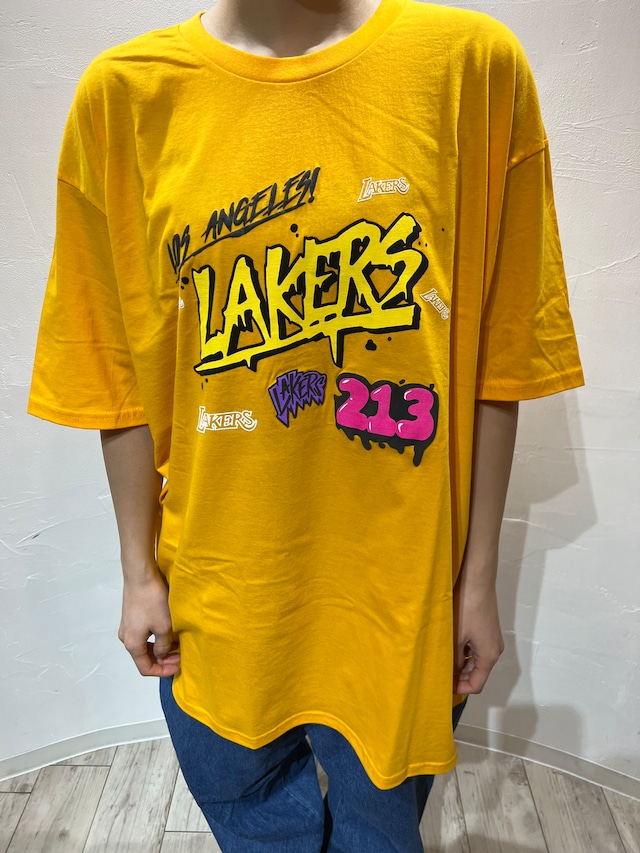 Mitchell ＆ Ness 　LAKERS　　黄色　ランダムLOGO　XXL　