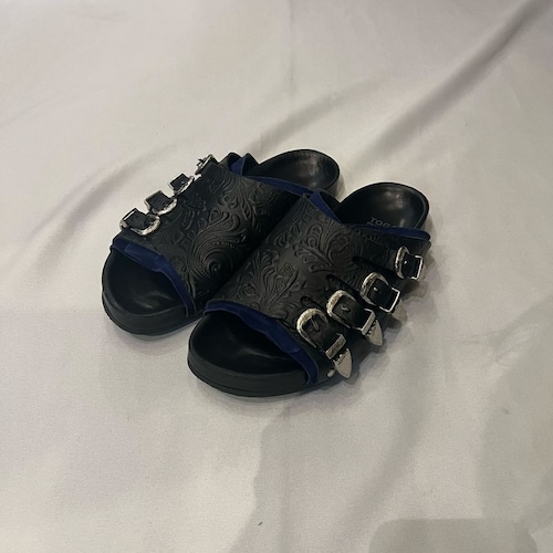 TOGA PULLA トーガ プルラ メタルバックルサンダル 11148 ブラック size:39【代官山A06】