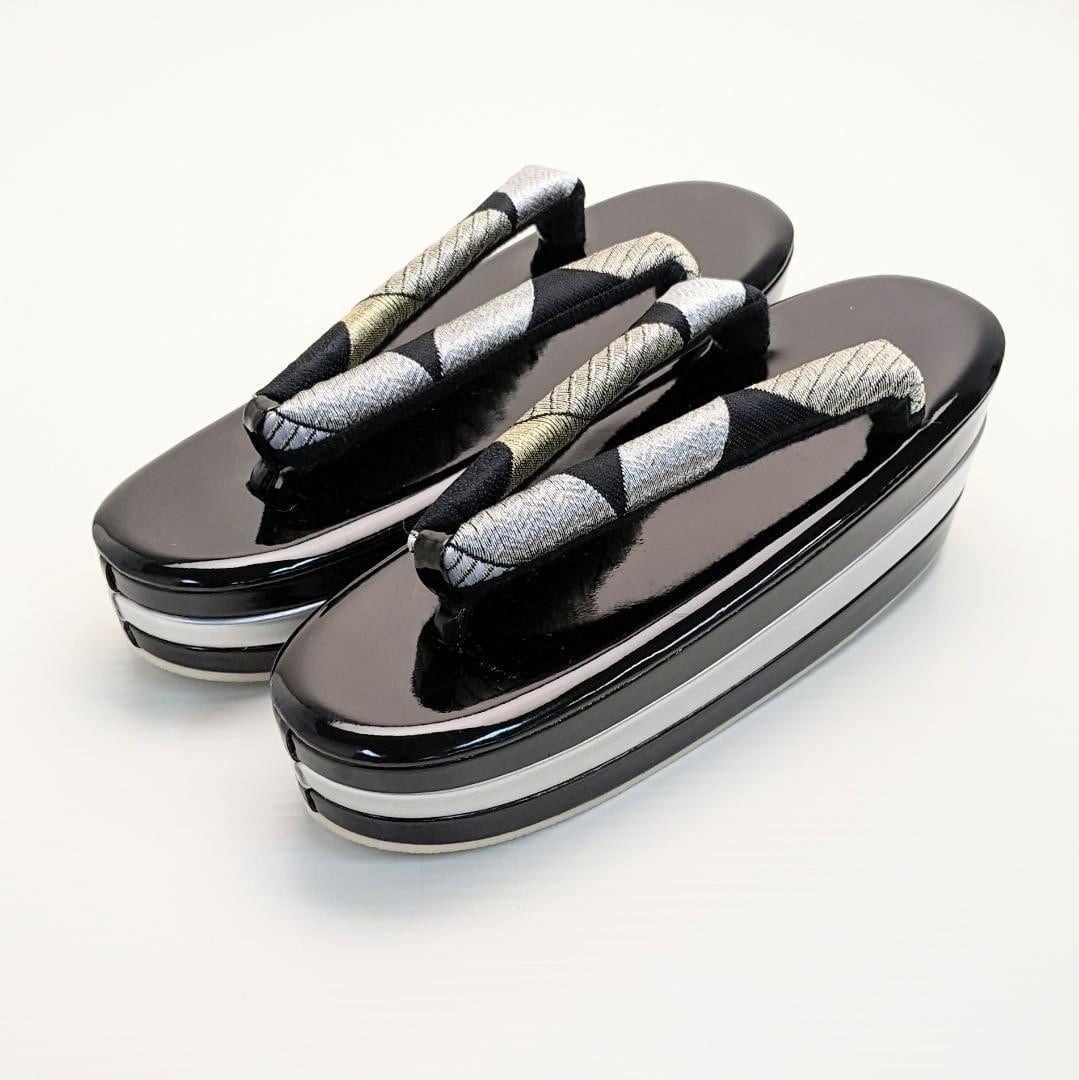 和装 草履バッグセット 帯地 七宝 黒×銀 3枚芯 フリーサイズ k15-1 和装 草履バッグセット 帯地 七宝 黒×銀 3枚芯 フリーサイズ k15-1