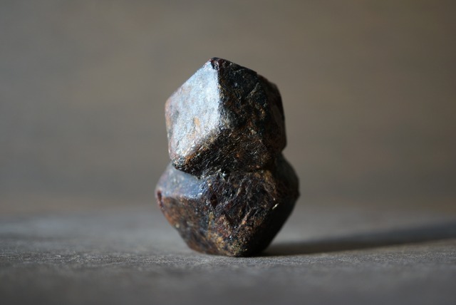 アルマンディン・ガーネット Almandine Garnet Twin 1024