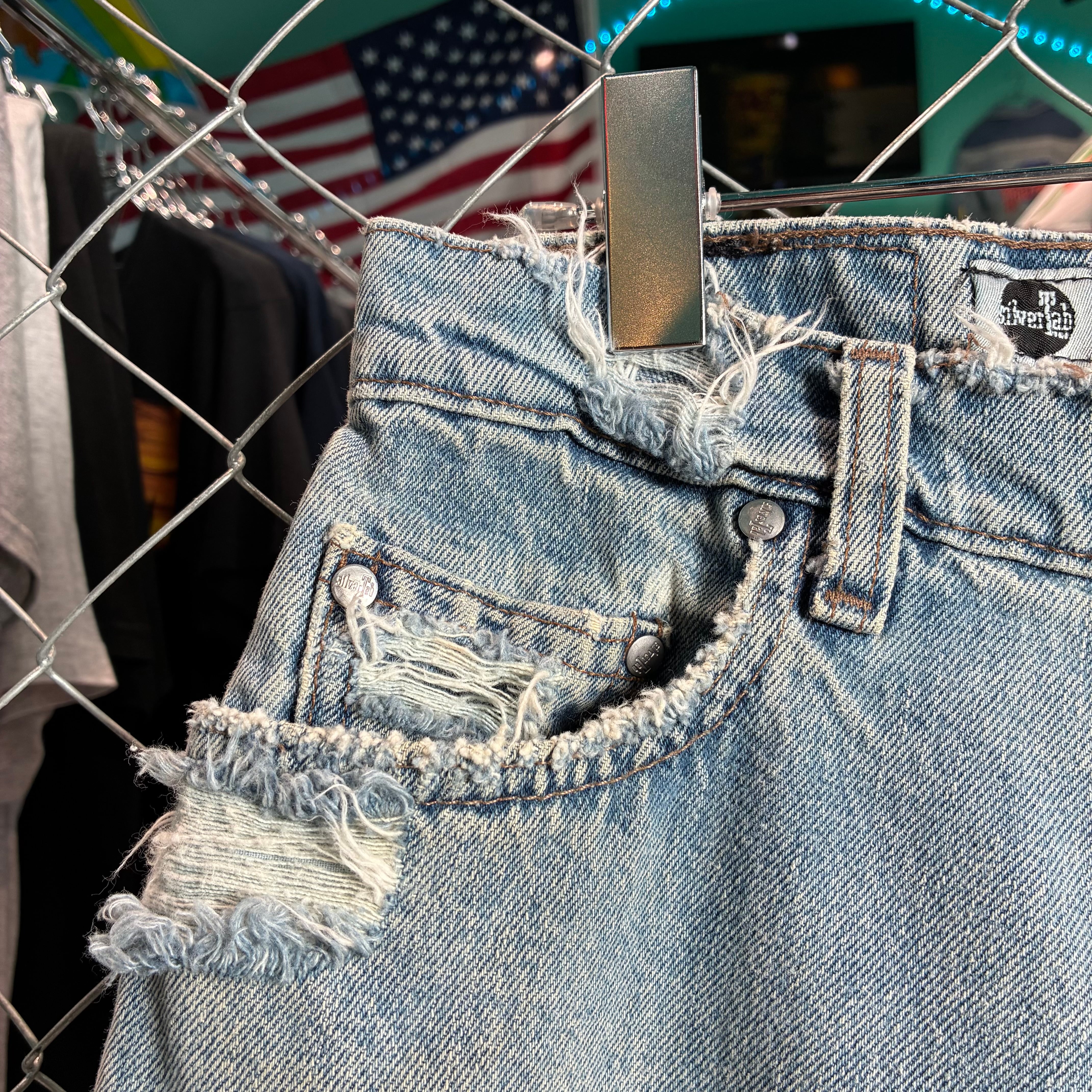 90s USA製Levi’s Silver Tab LOOSE ショーツ　W29 90s USA製 Levi's Silver Tab LOOSE カットオフショーツ W29 ブルー