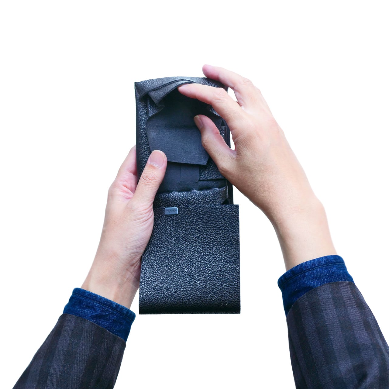 姫路黒桟革 ショートウォレット2.0 黒 | 所作 Shosa