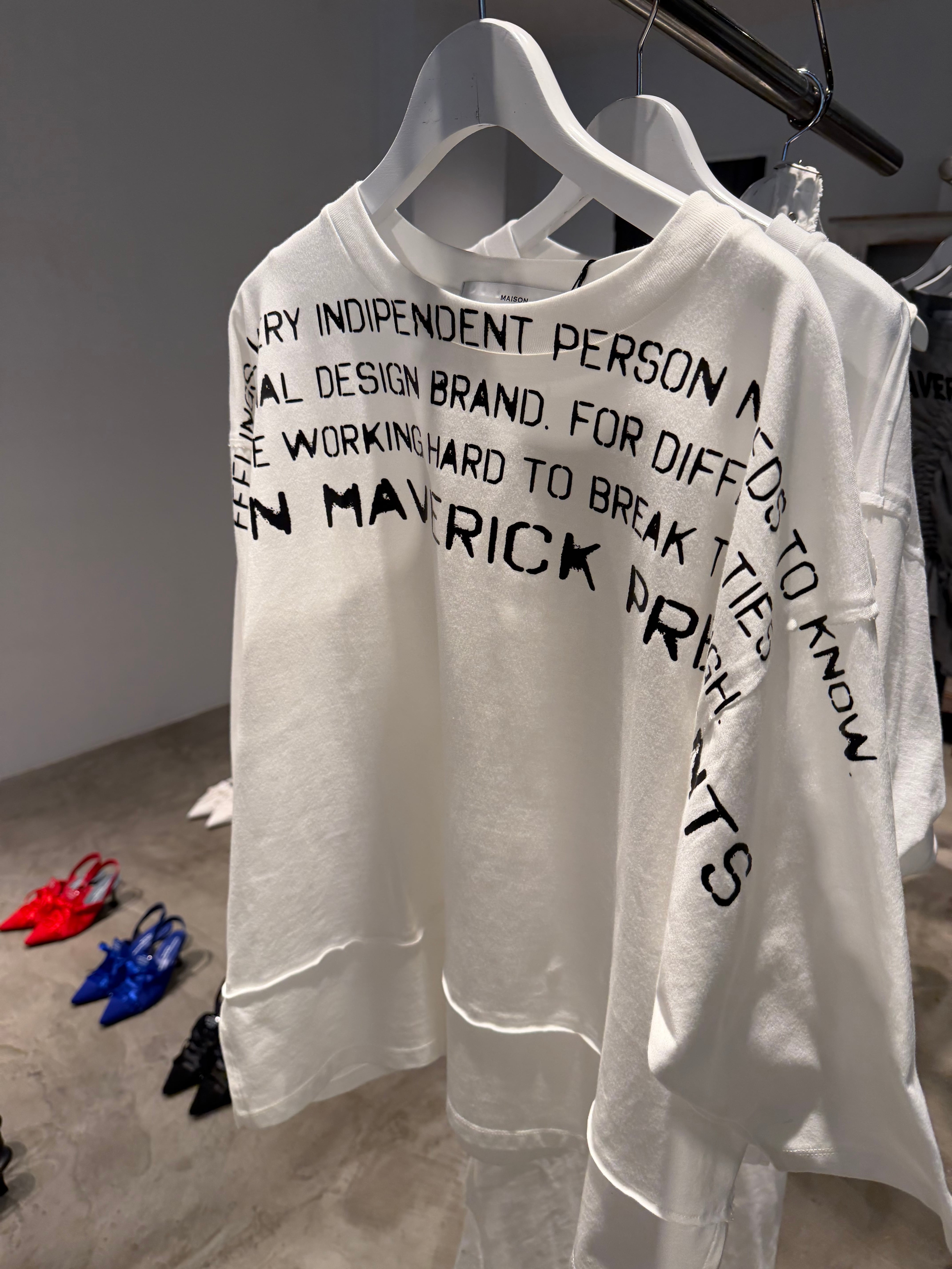 予約販売【 MAISON MAVERICK PRESENTS 】MAVERICK Typography Printed