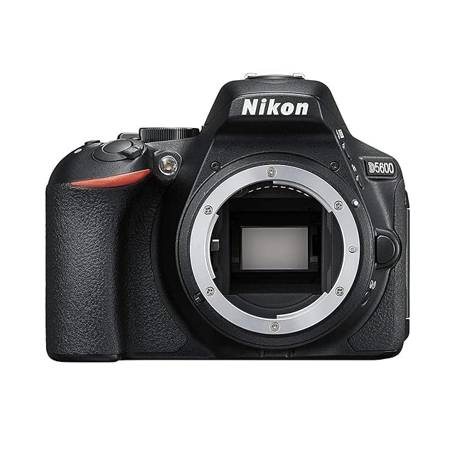 Nikon D5100 ボディ USED美品 デジタル一眼レフ カメラ 本体＋