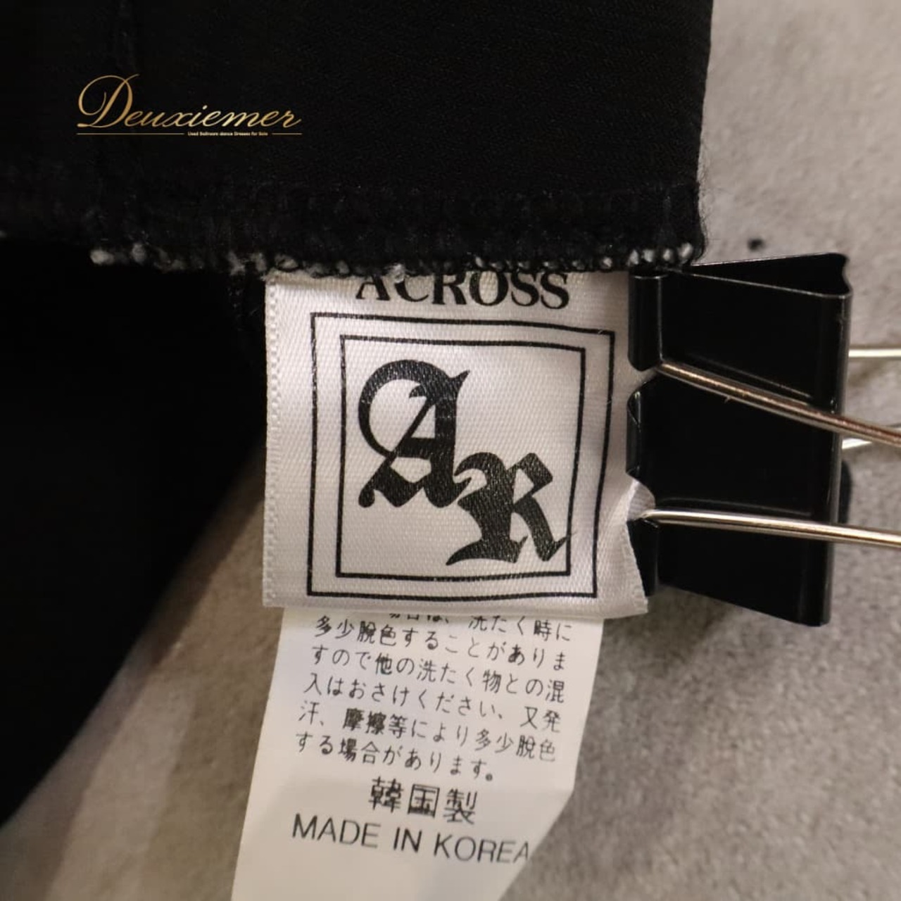 社交ダンス 衣装 ACROSS アクロス スカート レッスンウェア ブラック系 黒 無地 シンプル アシンメトリー 華やか かわいい おしゃれ 上品 大人っぽい ダンス 練習 レッスン ダンス衣装 練習着 社交ダンス衣装 軽やか ふんわり フレア
