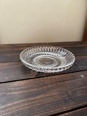 カットガラスのキラキラ丸皿