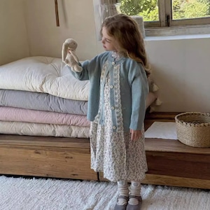 秋レトロレースデザインカーディガン