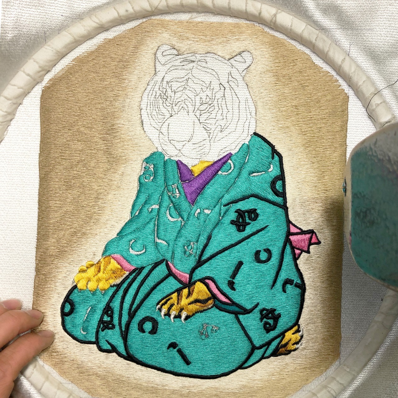 Tripping tiger刺繍パネル【横振り刺繍】