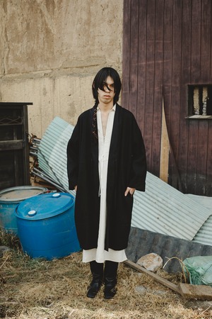 ルーマニア古布ロングガウンコート｜Romanian vintage fabric robe coat