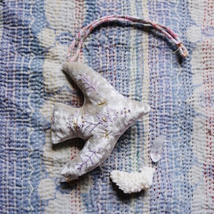 Amulet Bird 《Amethyst》