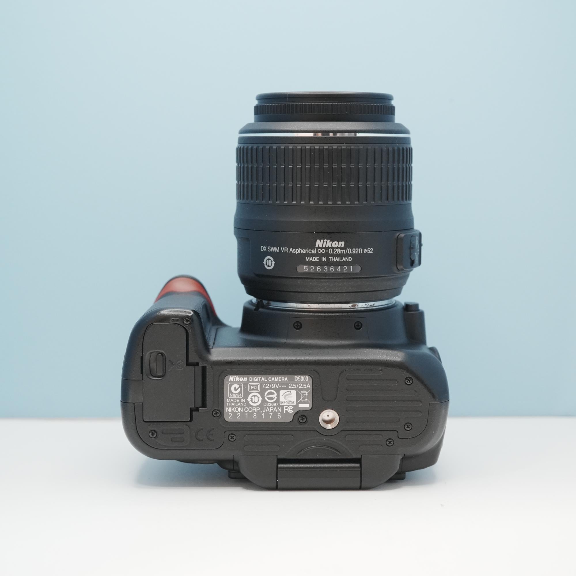Nikon D5000 一眼レフ スマホ転送OK フルセット 美品 シロクマカメラ