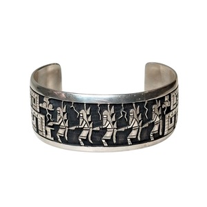 Hopi BENNETT KAGENVEMA overlay silver bangle “Kachina”