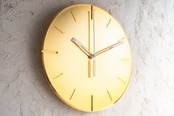 ひかりを楽しむ掛け時計260 「陽光」／ MYSTIC CLOCK Ø260 "Sunlight"